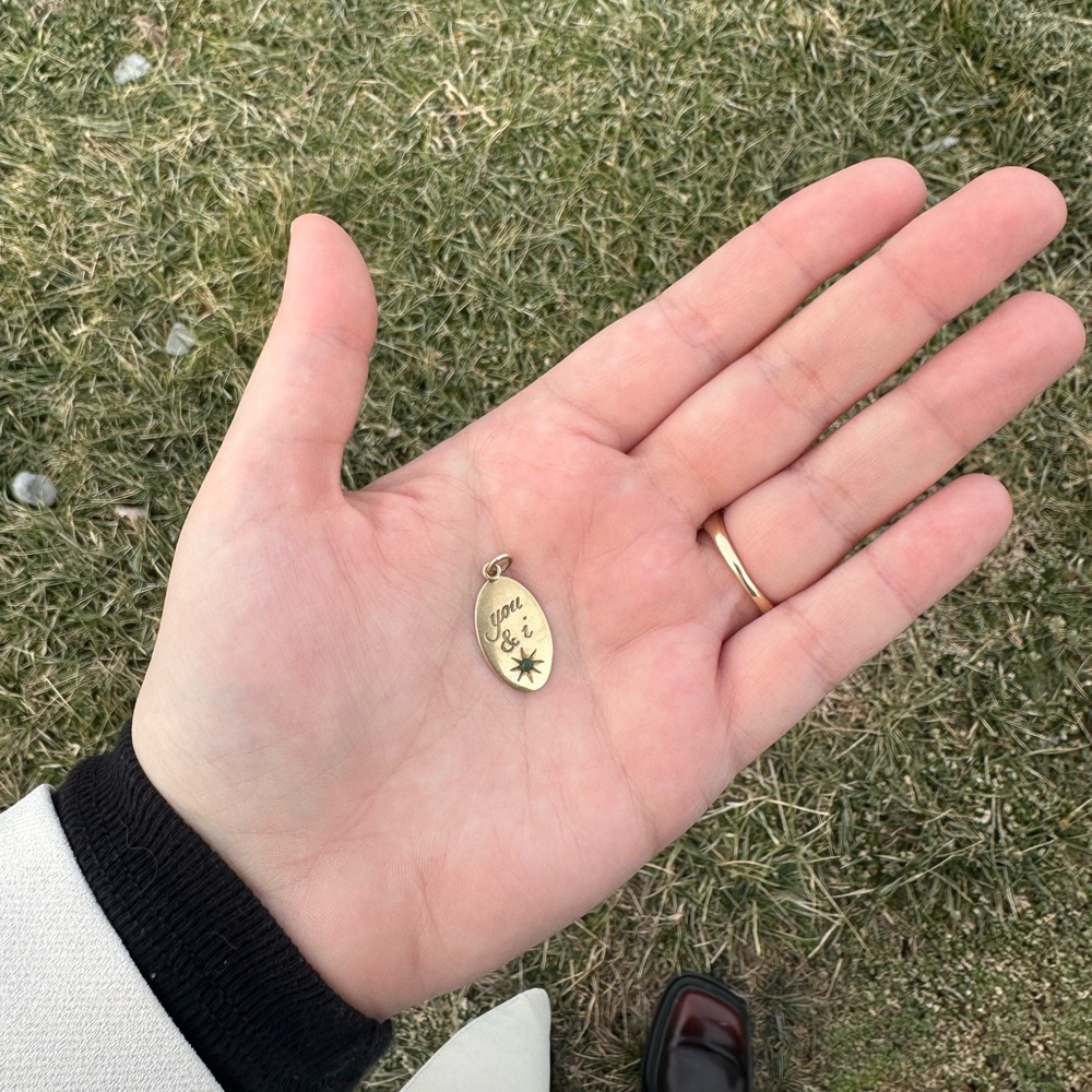 Florence and Nell custom Original Oval Momento Pendant Charm – Hand Engraved